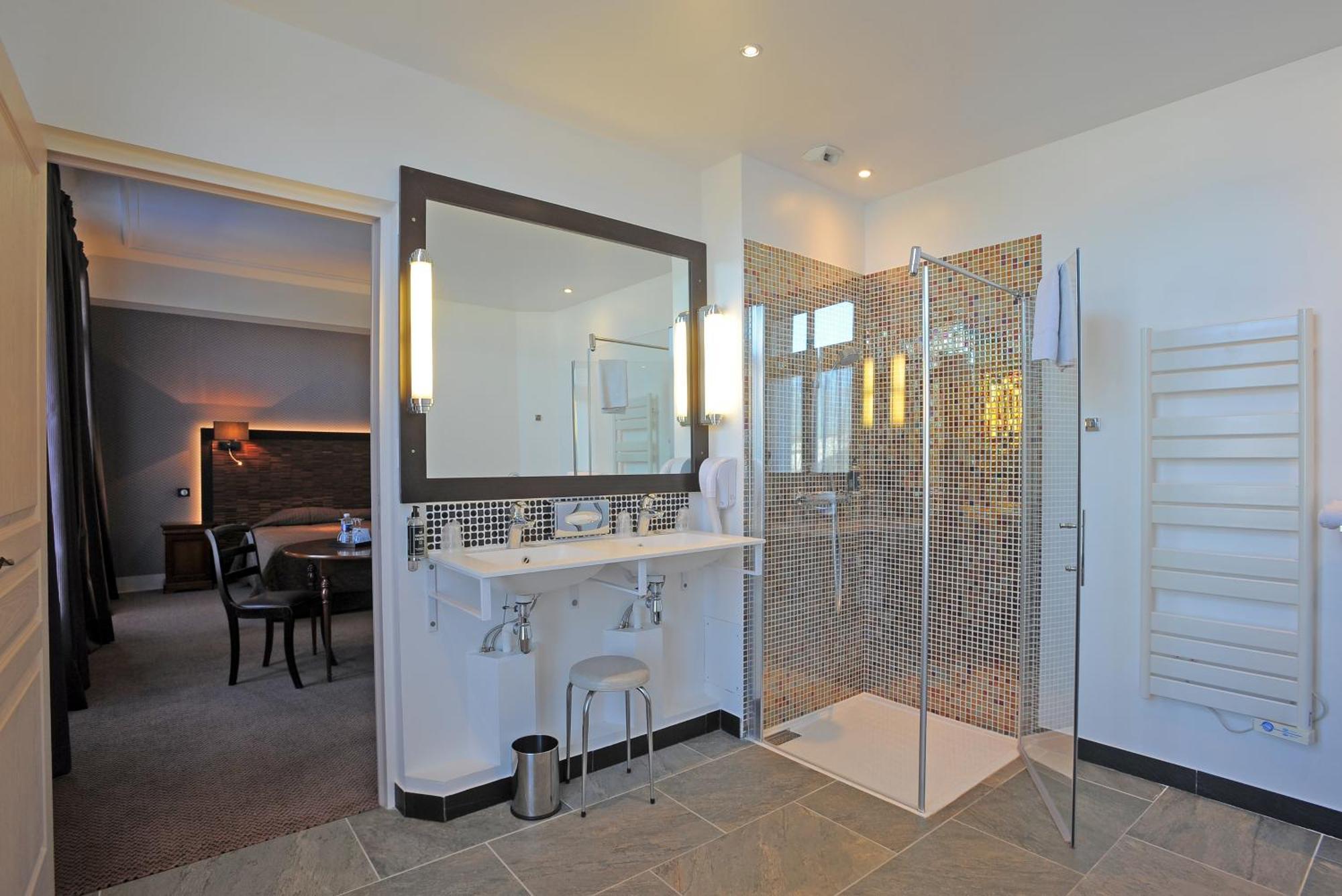 Triple Junior Suite
